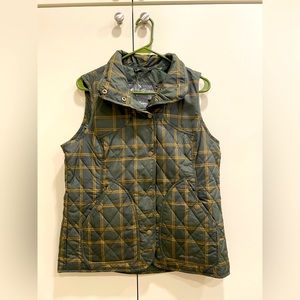 NEW! Women’s Eddie Bauer Full Zip Plaid Year Round Field Vest Jacket Size Medium